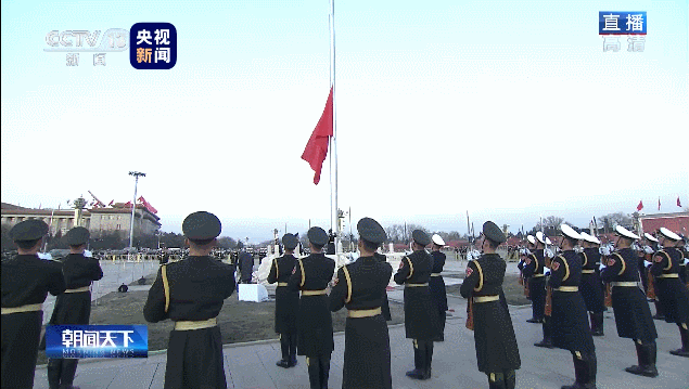 包含穆古鲁扎重返赛场，爆冷首场状态出色，瑞士队观众沸腾！的词条