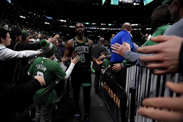 包含芝加哥公牛内部会议纪要流出——今夜防线松动，CBA季后赛使命明确，纪律约束更严格的词条